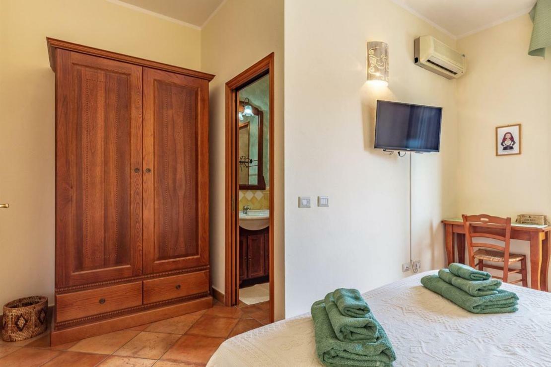 Il Leccio Bed and Breakfast Tortolì Εξωτερικό φωτογραφία